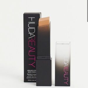 Huda Beauty Faux Filter SkinFoundation Stick - 405N Biscotti